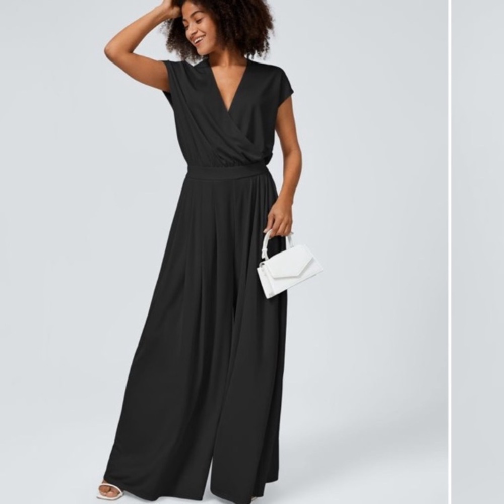 HALARA Black V-Neck Jumpsuit